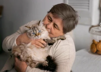 Woman Leaves Her Wealth To Her Pets And Not Her Children Who Were Never Close to Her When She Was Sick