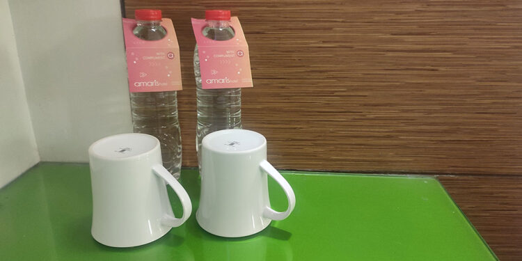 Flight Attendant Reveals Why You Should Put a Bottle of Water Under Your Hotel Bed